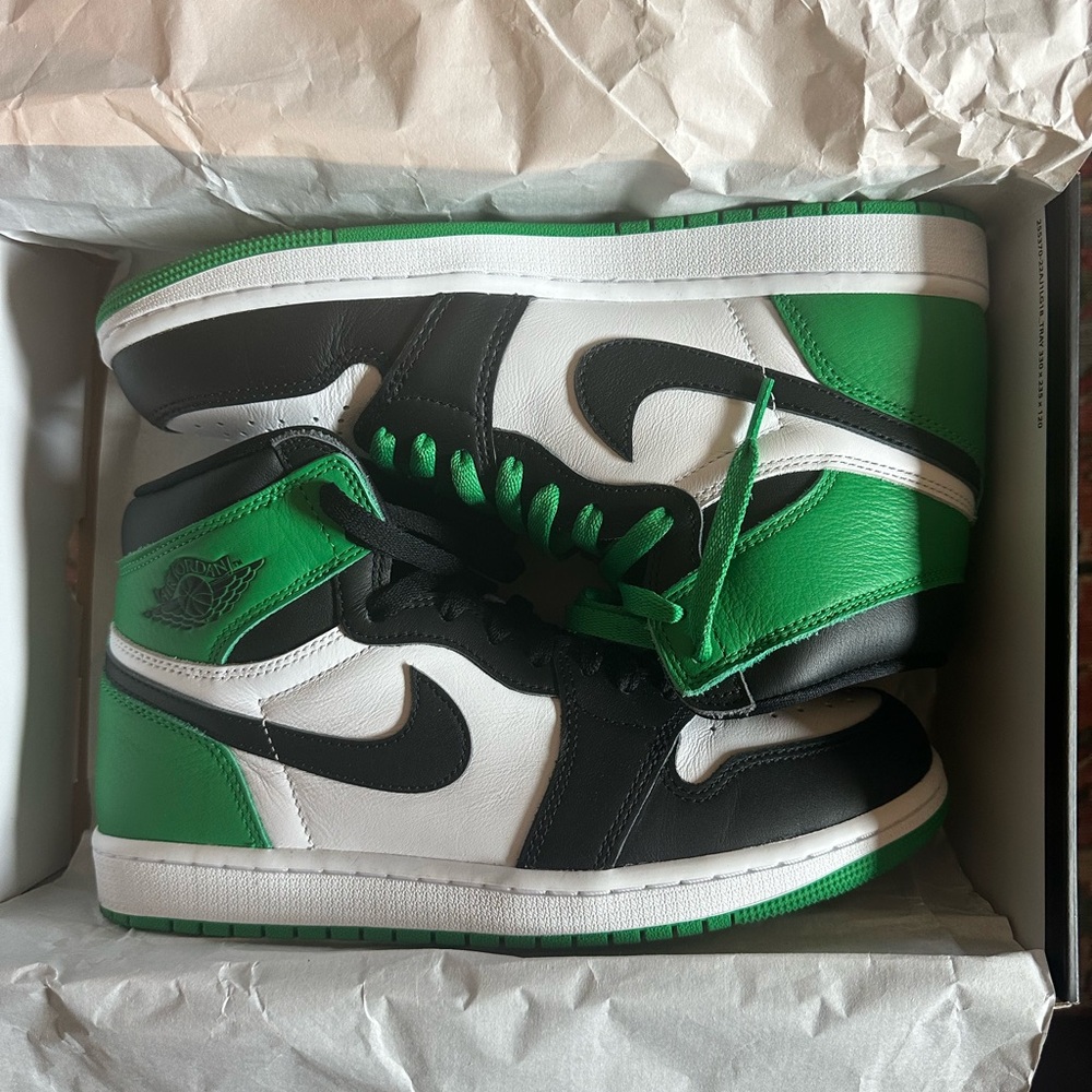 AIR JORDAN 1 RETRO HIGH OG Mens 9.5